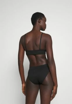 Weekday CAT BRIEF 3 PACK - Slip Women -France Weekday Soldes Boutique f03928c22f894cb5bc5aa7b00e17d3b9