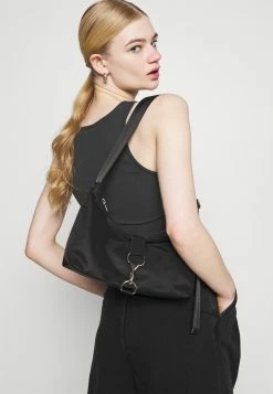 Weekday STELLA CROP 2 PACK - Débardeur Women 18 Weekday STELLA CROP 2 PACK - Débardeur Women -France Weekday Soldes Boutique f31b09fd924343c08fa2598c32be84aa