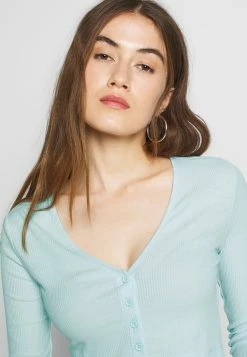 Weekday TEEGAN - Gilet Women -France Weekday Soldes Boutique f52a5be7cd1746bb98a98f67bf3f1b74