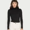Weekday CHIE TURTLENECK - T-shirt à manches longues Women 2 Weekday CHIE TURTLENECK - T-shirt à manches longues Women -France Weekday Soldes Boutique f55633abb2cc497abca9c6817f18e52a