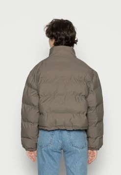 Weekday PROMIS SHORT PUFFER JACKET - Veste d'hiver Women 13 Weekday PROMIS SHORT PUFFER JACKET - Veste d'hiver Women -France Weekday Soldes Boutique fab6486602374b27a6e6ed0fc9f6892f