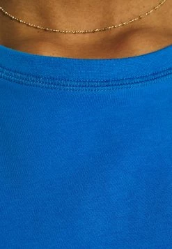 Weekday TRISH - T-shirt basique Women 23 Weekday TRISH - T-shirt basique Women -France Weekday Soldes Boutique fb4457599b994390852218d0493702c4