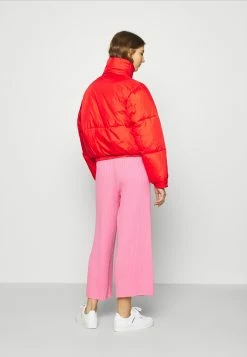 Weekday HEDDA PUFFER JACKET - Veste d'hiver Women -France Weekday Soldes Boutique fca5851101a344859844b1c42e50f9fc