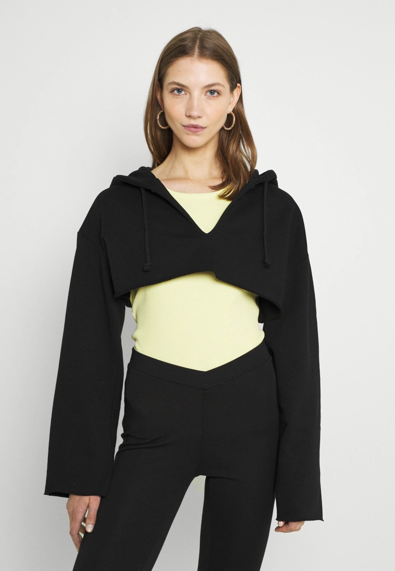 Weekday SLASHFRONT HOODIE - Sweat à capuche Women 3 Weekday SLASHFRONT HOODIE - Sweat à capuche Women