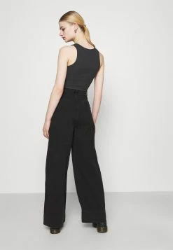 Weekday STELLA CROP 2 PACK - Débardeur Women 16 Weekday STELLA CROP 2 PACK - Débardeur Women -France Weekday Soldes Boutique ffb4c56be98c4c528a3dc74f968cbd58